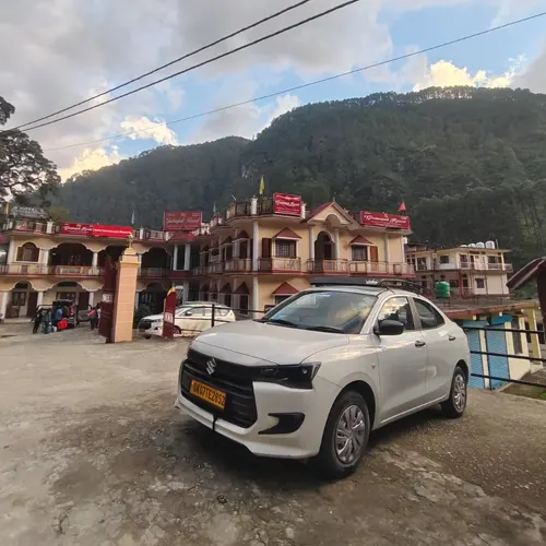 Saxena Tour & Travels