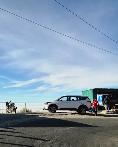 Saxena Tour & Travels